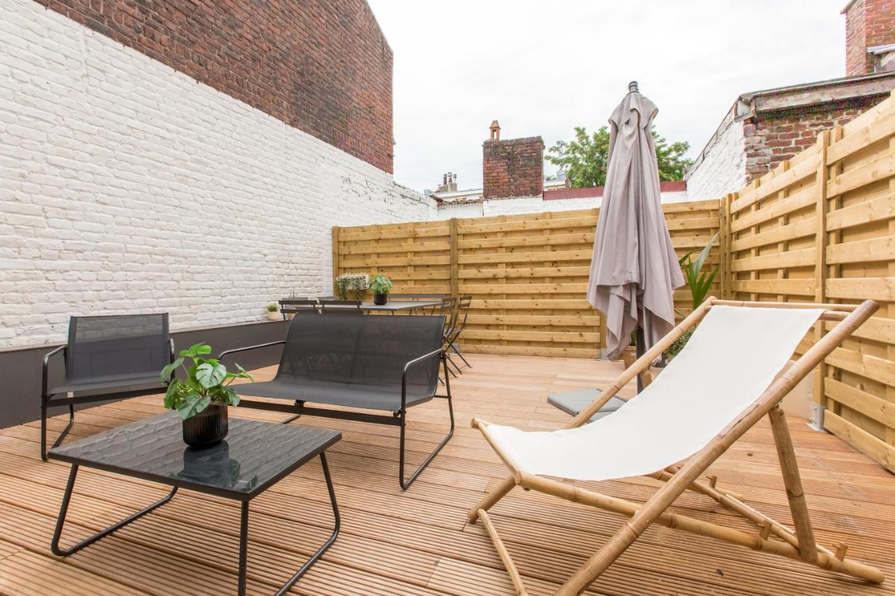 Appartement Spacieux Et Moderne 4 Chambres A 5Mn A Pieds Republique Lille Luaran gambar