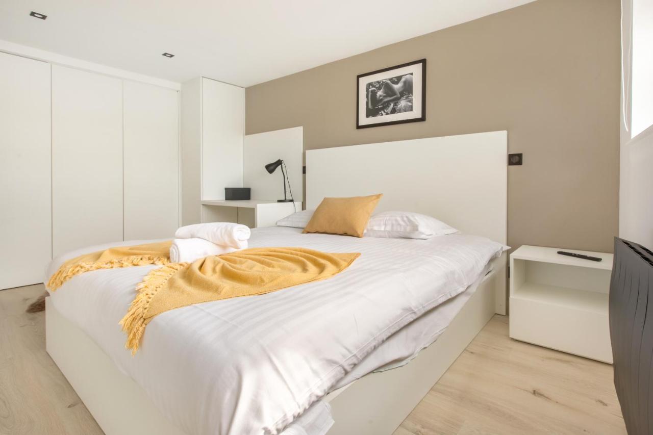 Appartement Spacieux Et Moderne 4 Chambres A 5Mn A Pieds Republique Lille Luaran gambar